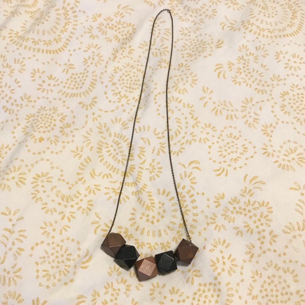 Geo Wooded Beads Necklace